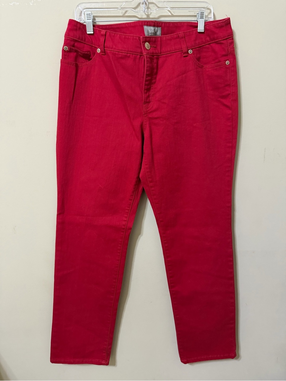 Chico's So Slimming Red straight cut Jeans 2 regular cotton NWOT flattering